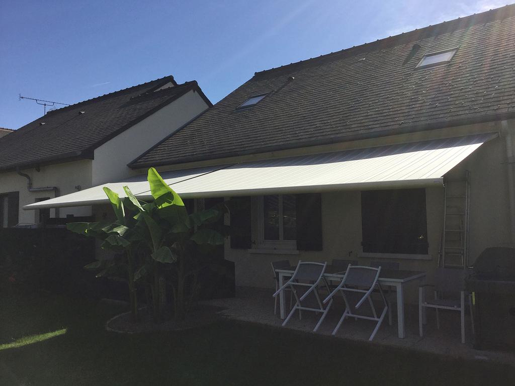 CHOTTIN JCS - Océane 37 - Store banne coffre aluminium