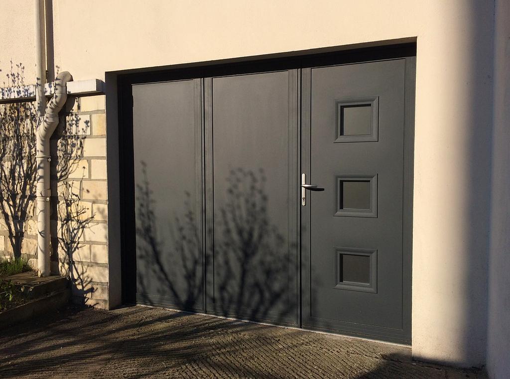 CHOTTIN JCS - Océane 37 - Porte de garage battante 3 vantaux aluminium