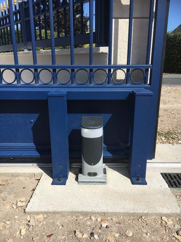 CHOTTIN JCS - Portaliers 37 -  Automatisme pour portail coulissant
