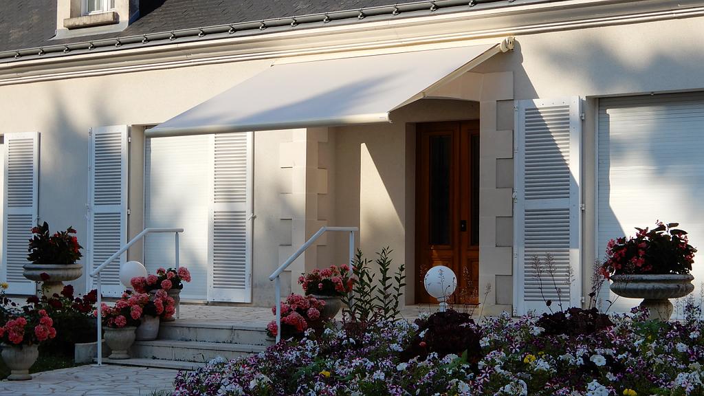 CHOTTIN JCS - Océane 37 - Store banne coffre intégral en aluminium