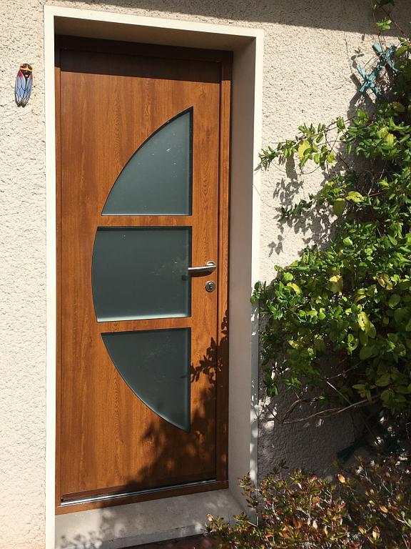 CHOTTIN JCS - Porte d'entrée monobloc Alu plaxé chêne doré