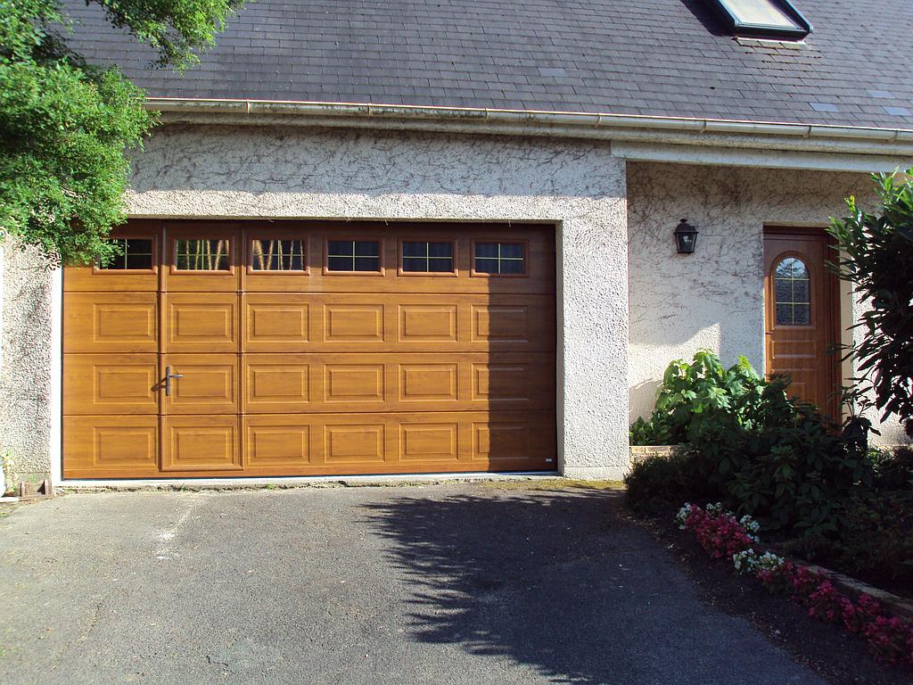 CHOTTIN JCS - Porte de garage sectionnelle plafond chêne doré