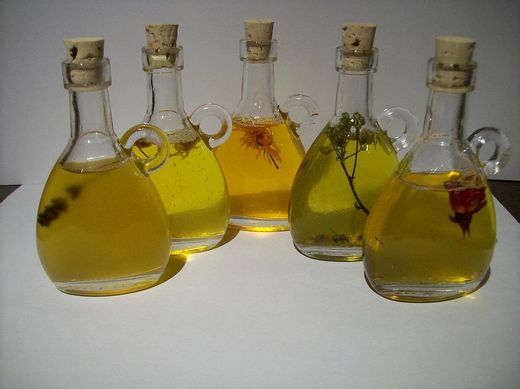Huiles essentielles utilisées pour l'aromathérapie
