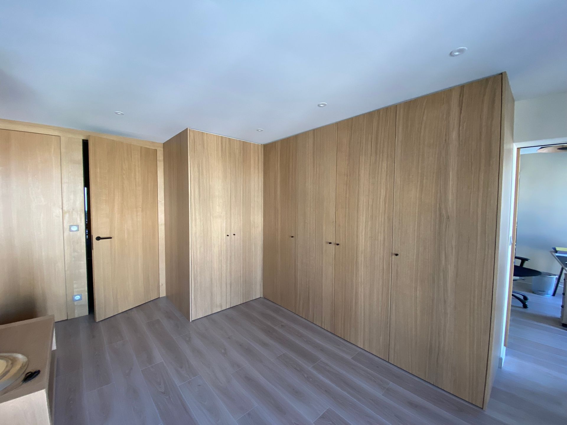 Dressing et cloison bois