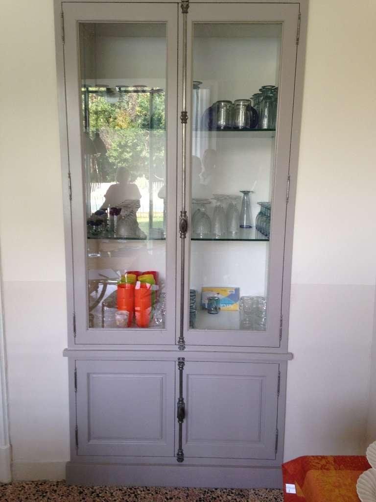 Façade de placard de cuisine