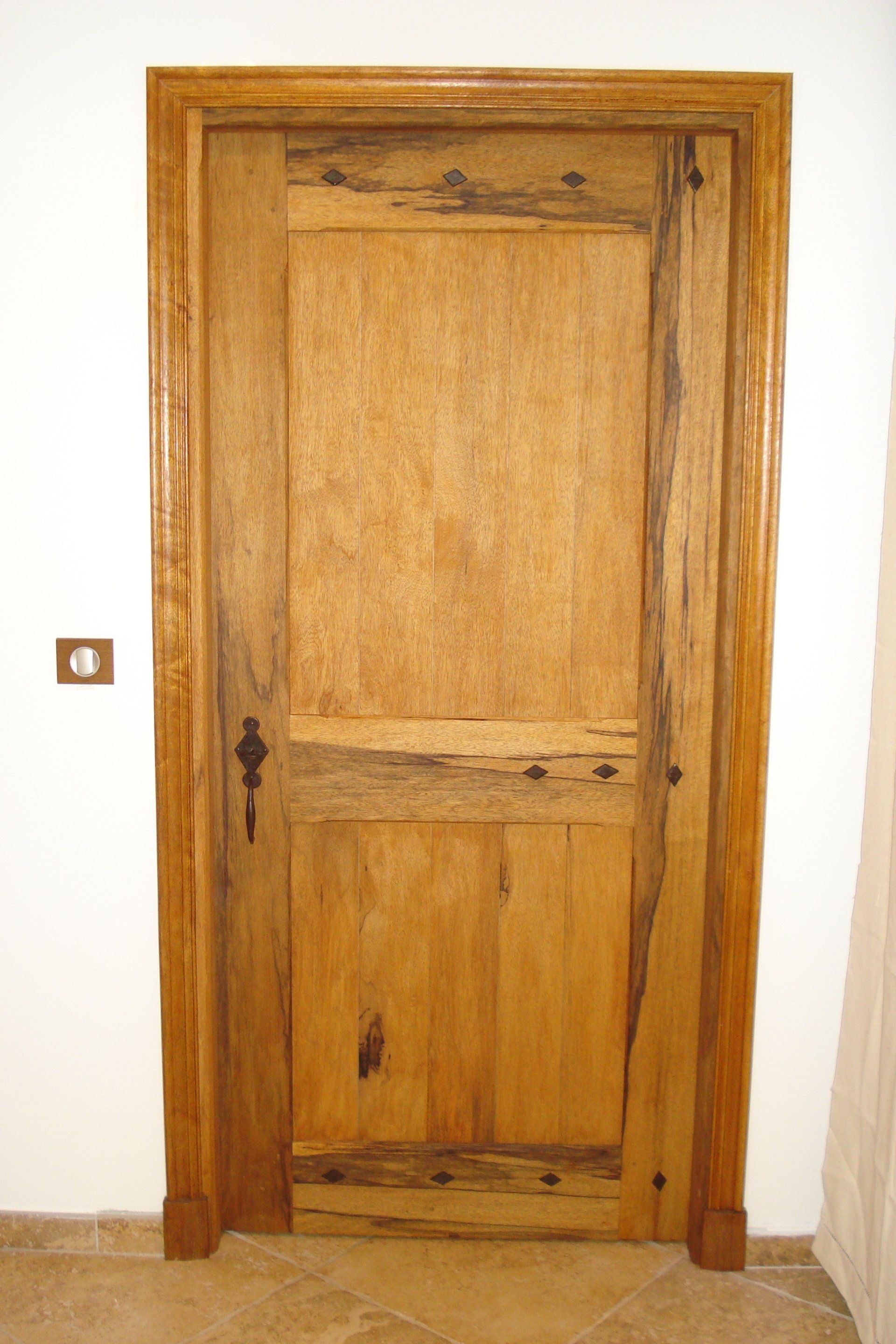 Porte de passage en fraké massif