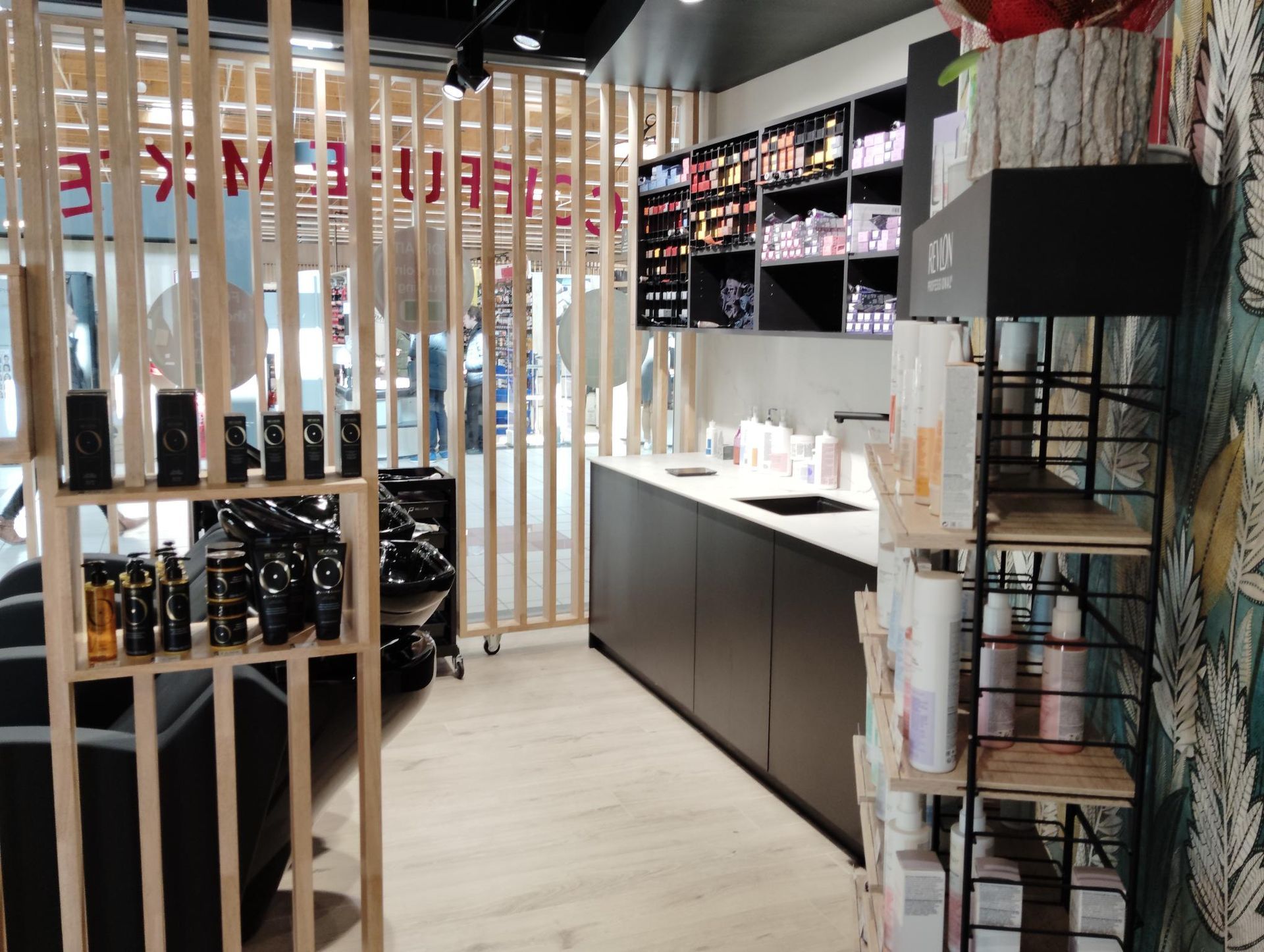 Espace bacs à shampoing du salon