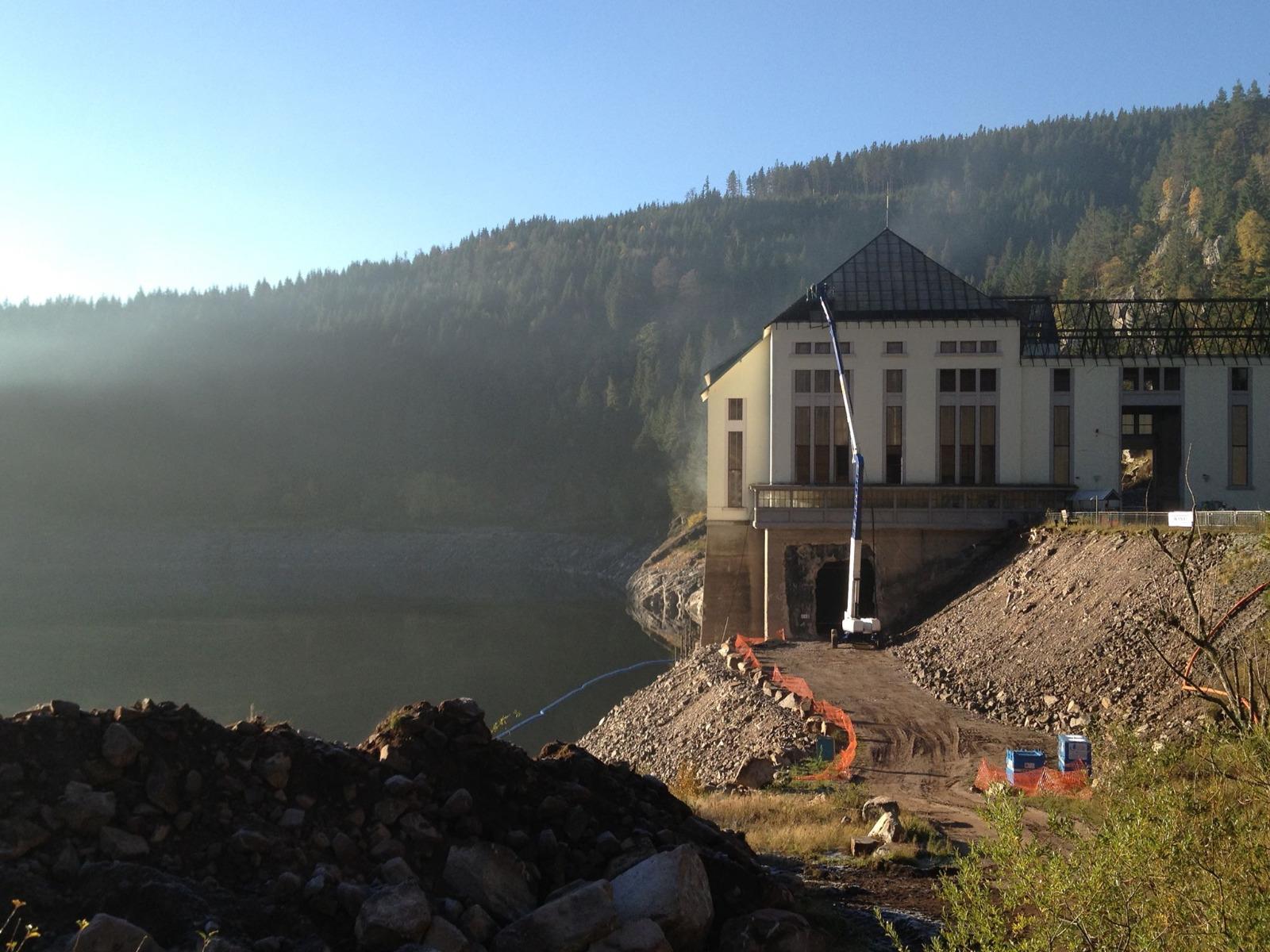 Désamiantage de la centrale EDF hydro du lac Noir à Villepinte