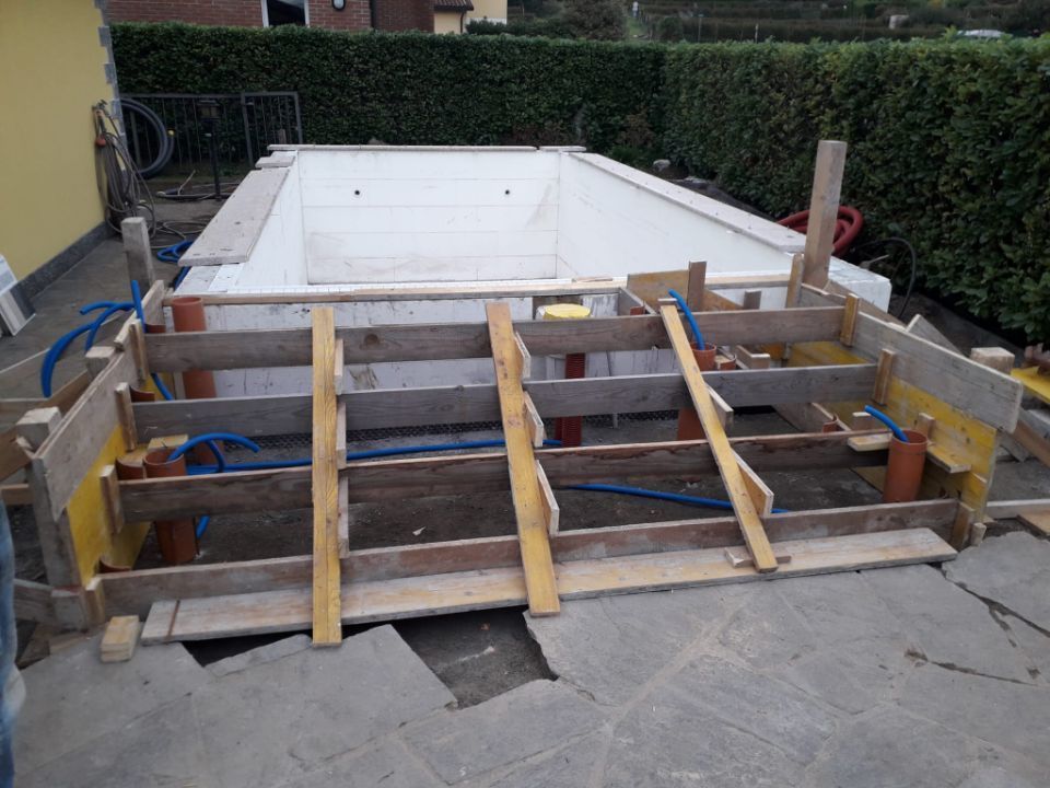 cantiere per piscine - Antonio Maiorano SA