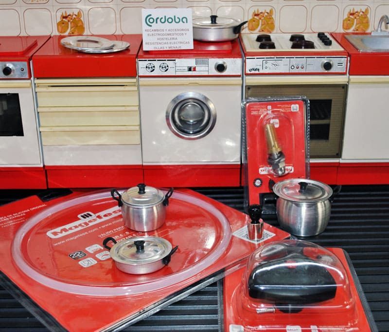 Una cocina con un cartel que dice Córdoba.