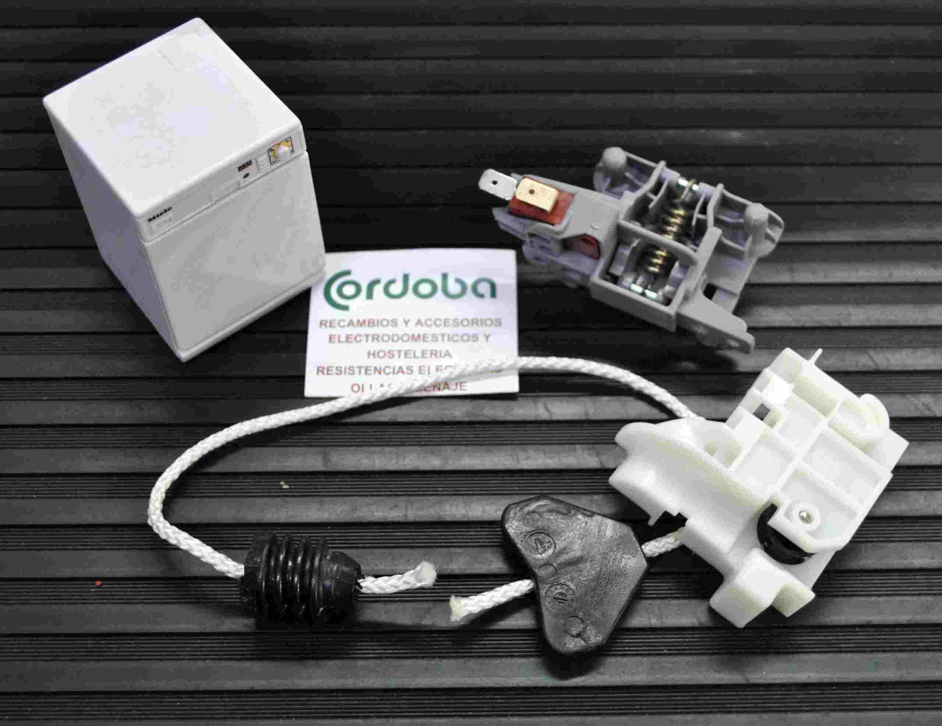 Una caja blanca con la palabra Córdoba en ella