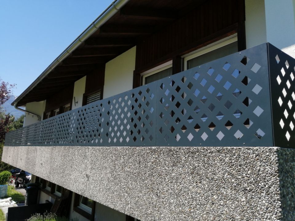 Geländer, Arbeit der Klaus Nigg Bau- und Kunstschlosserei AG