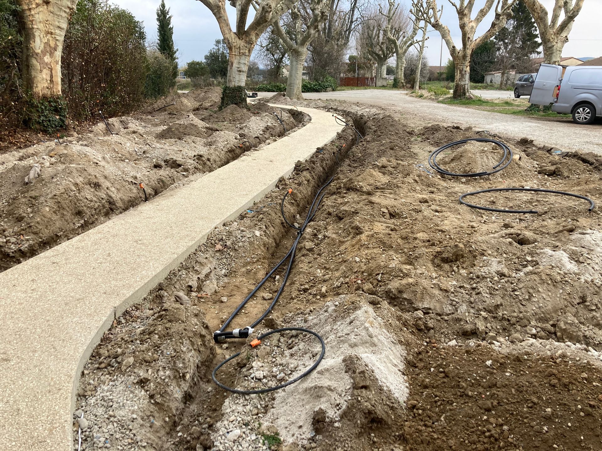 Réalisation de tranchée pour arrosage automatique