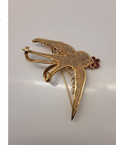 Broche en or 18 carats 