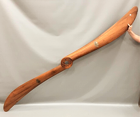 Hélice d'avion en bois