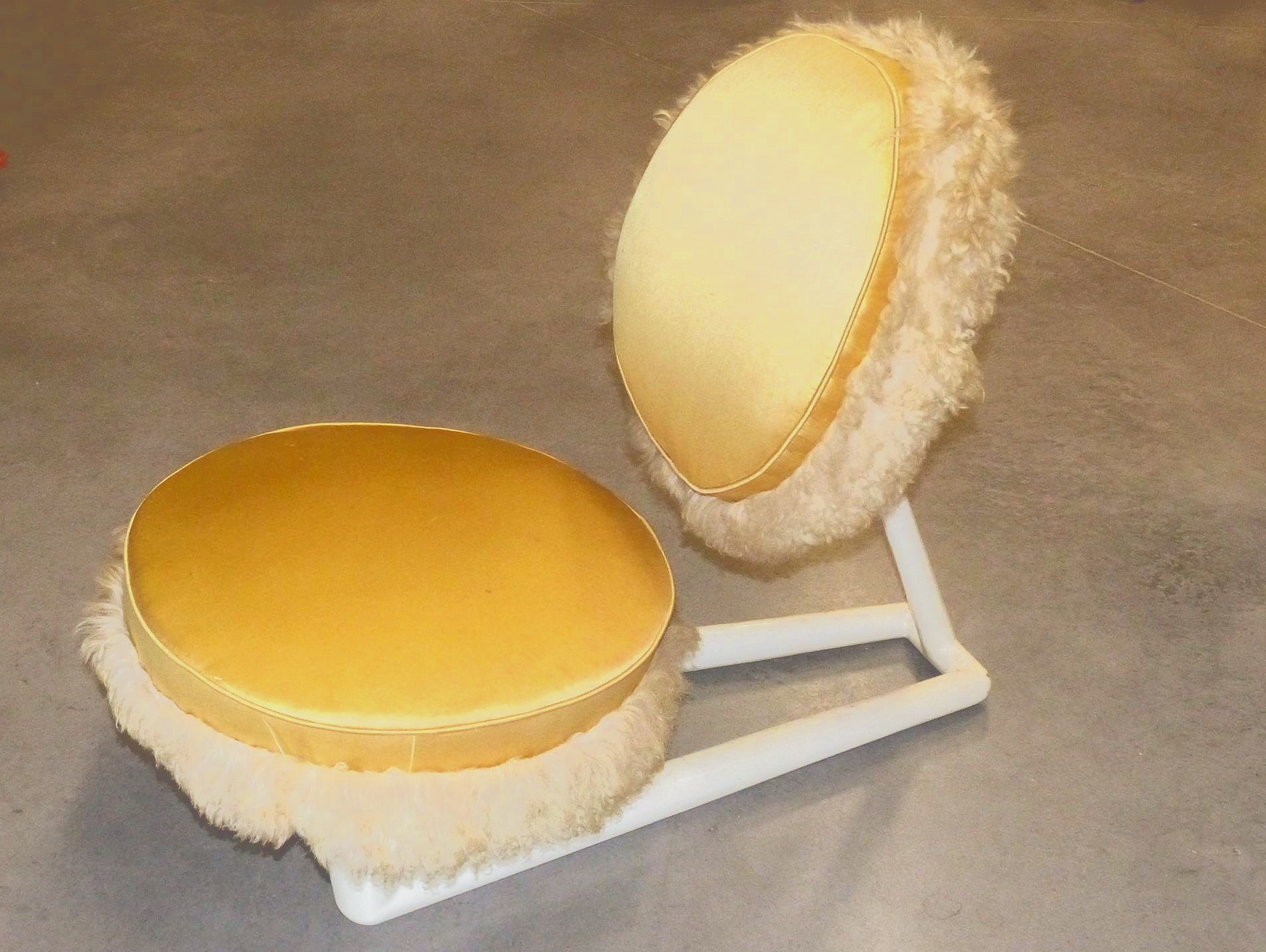  Chauffeuse en métal et tissu