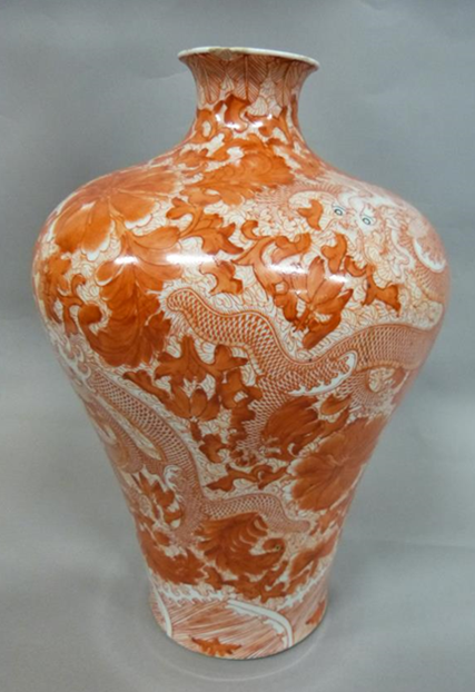 Gros vase en porcelaine