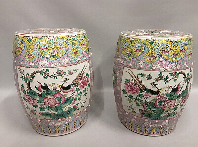 Paire de tabourets en porcelaine