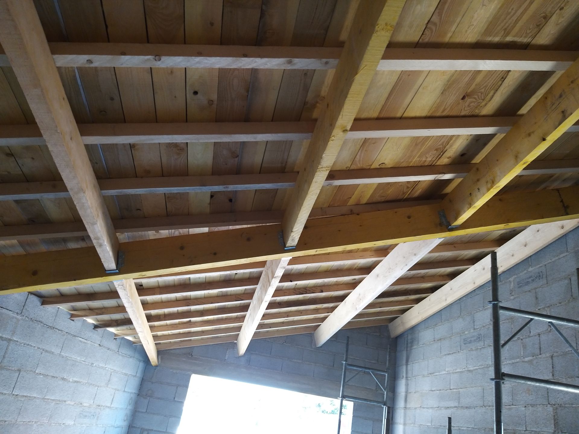 Rénovation de la charpente et de la couverture coté gauche