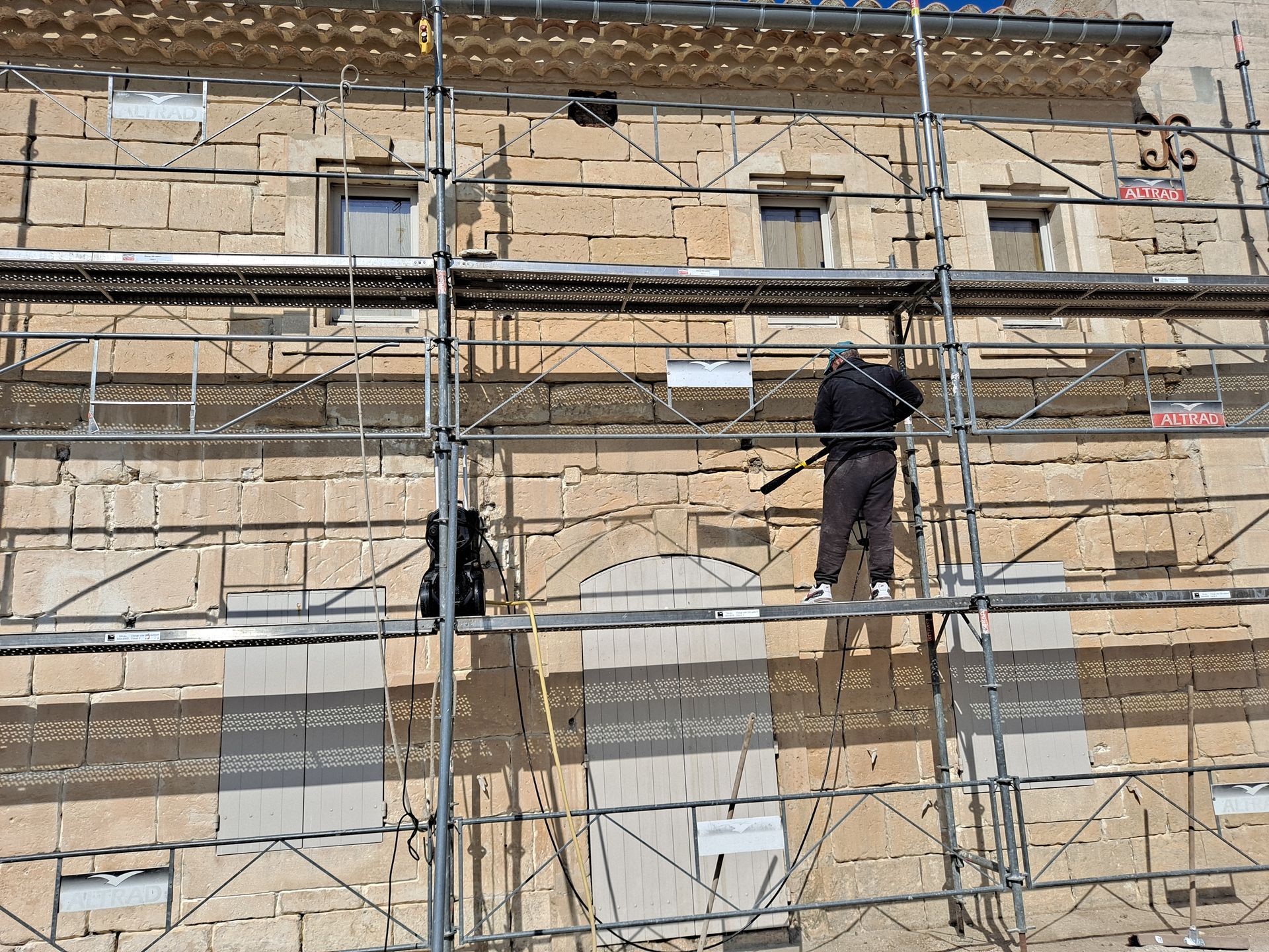 Rénovation de façade et génoise