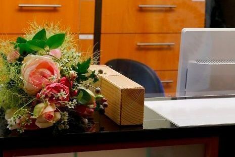 Zahnarztpraxis Dr. Luz Frau beim Zahnarzt