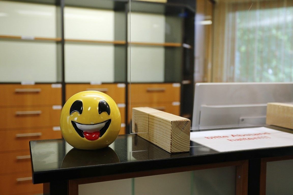 Empfangsbereich Tresen