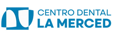 Logotipo de Centro Dental La Merced con icono y texto en azul y blanco.