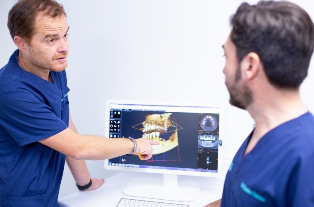 Planificaci&oacute;n digital para la colocaci&oacute;n de un implante dental