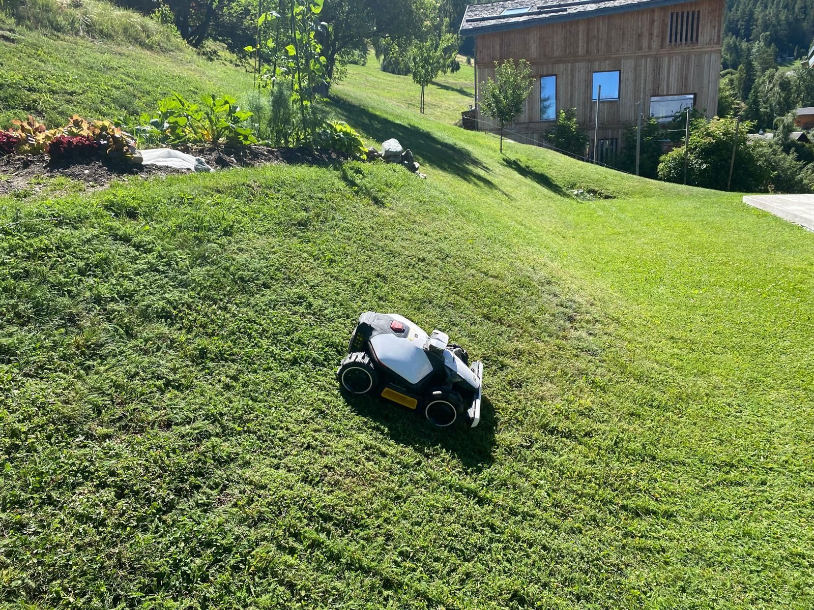 tonte robot Husqvarna valais