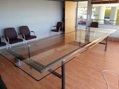 Γυάλινα Τραπέζια