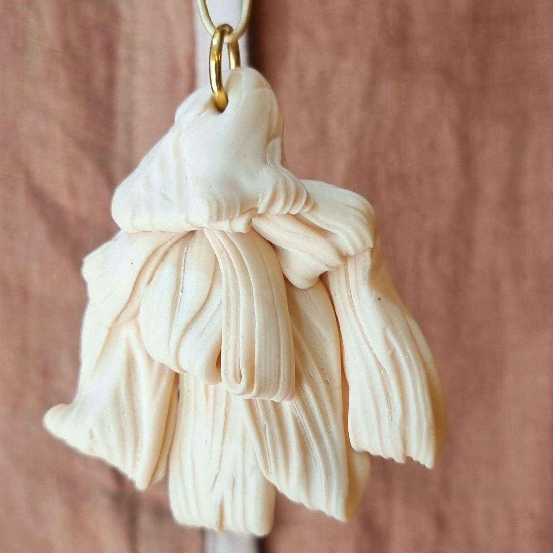 Pendentif polymère blanc ivoire