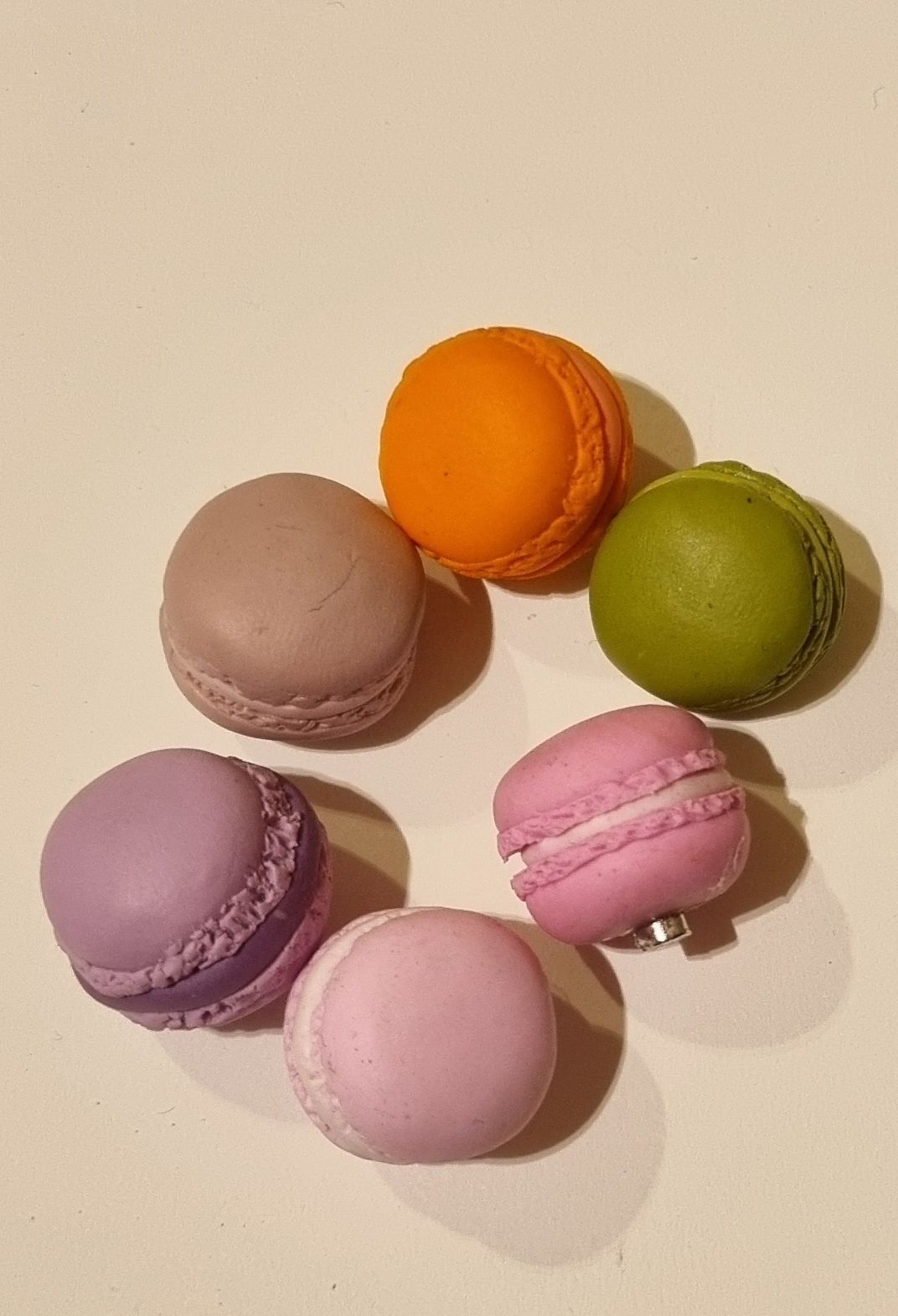 Macarons aimantés de Fabienne Depauw
