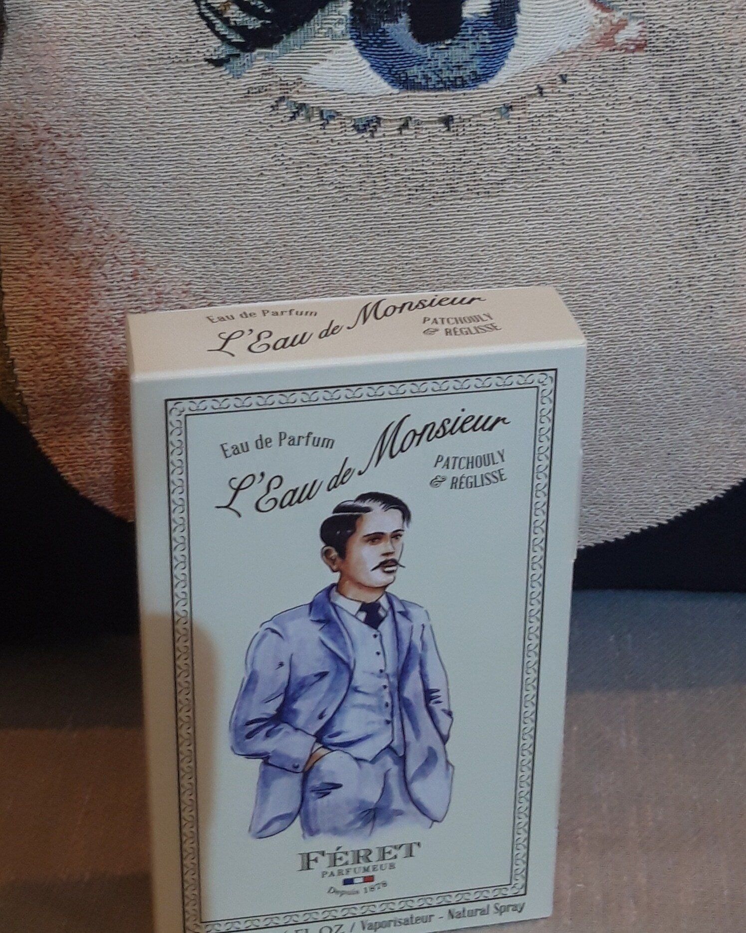 Boîte de parfum L'eau de Monsieur®