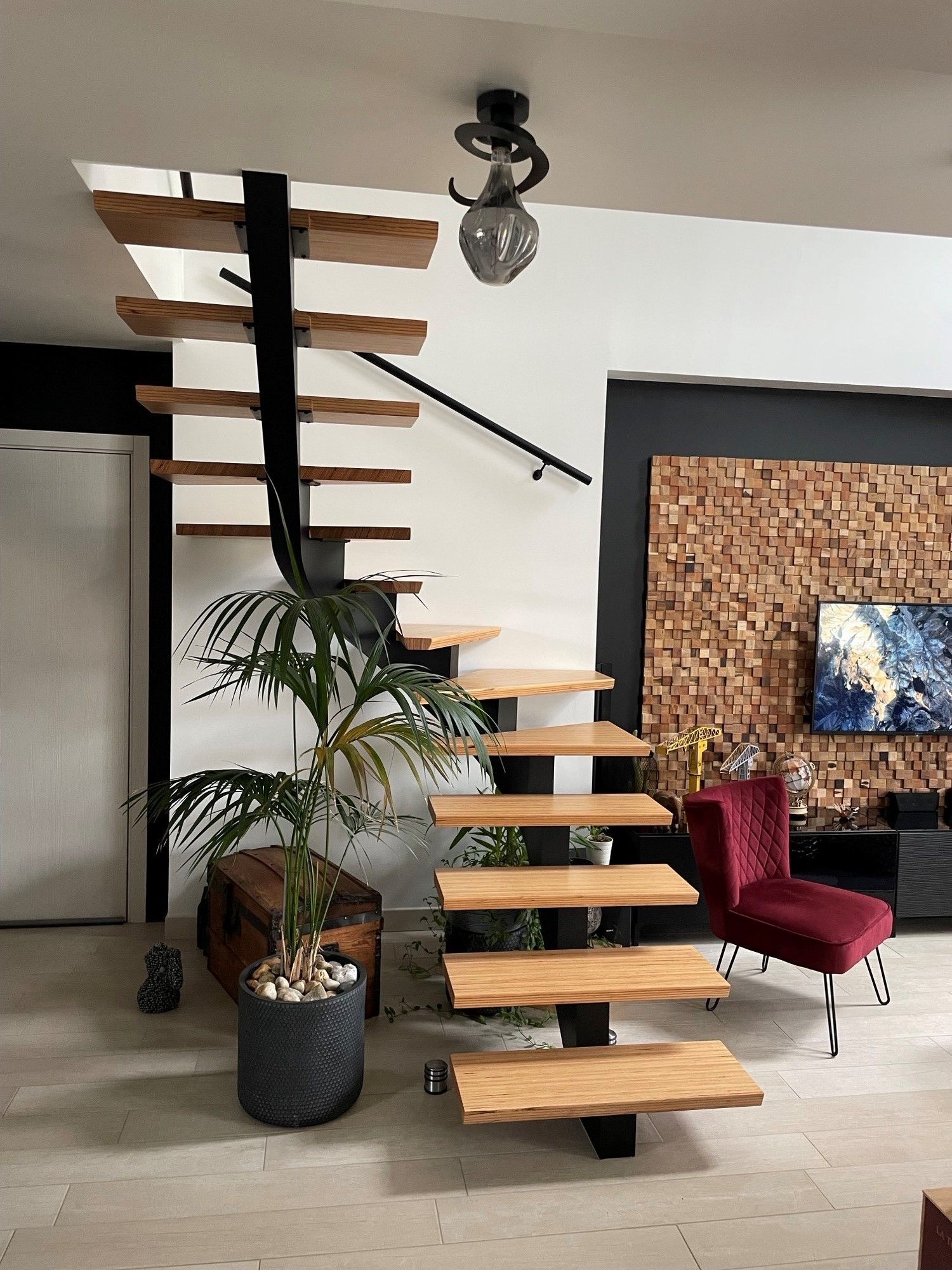 Escalier en colimaçon vu de face 