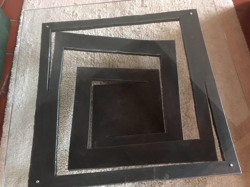 Table basse faite sur-mesure 