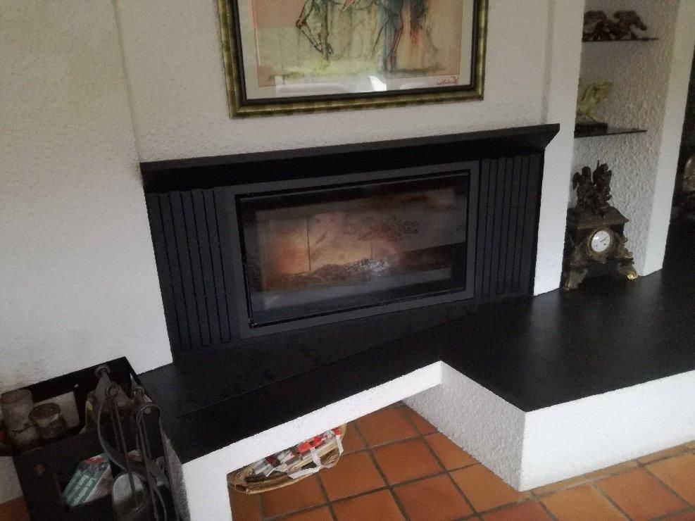 Photos de mobilier fait sur-mesure de cheminée