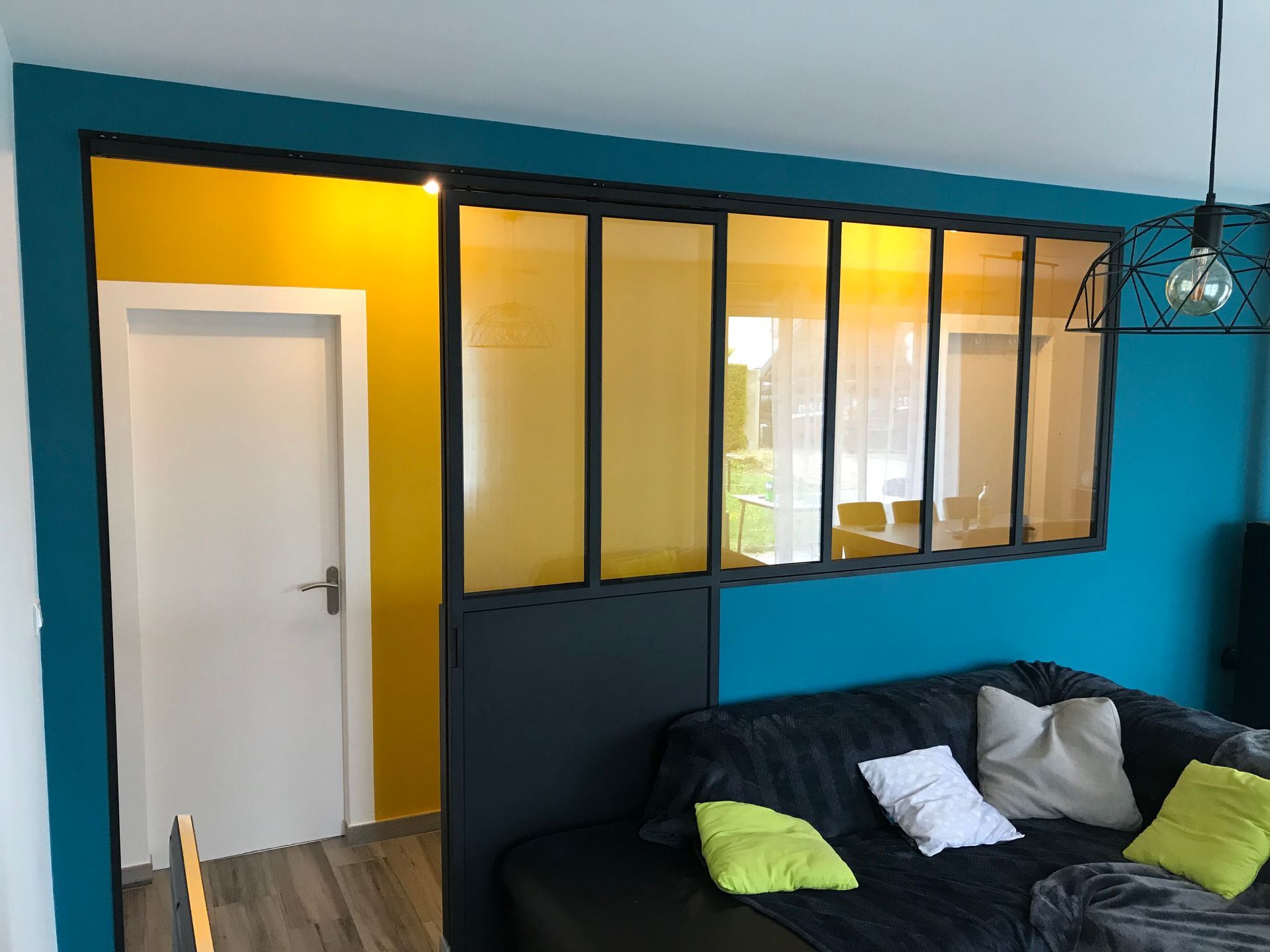 Séparation de couloir par baie et porte verrière RB Projet Métal