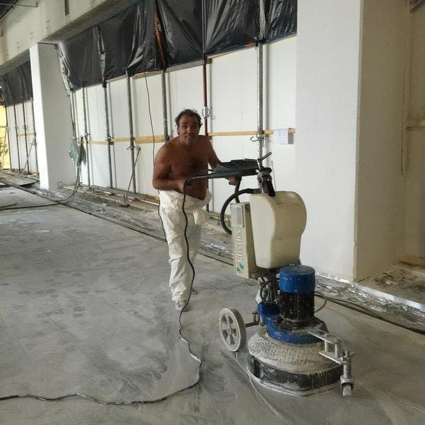 Marc Isaia, aérogare de Nice T2