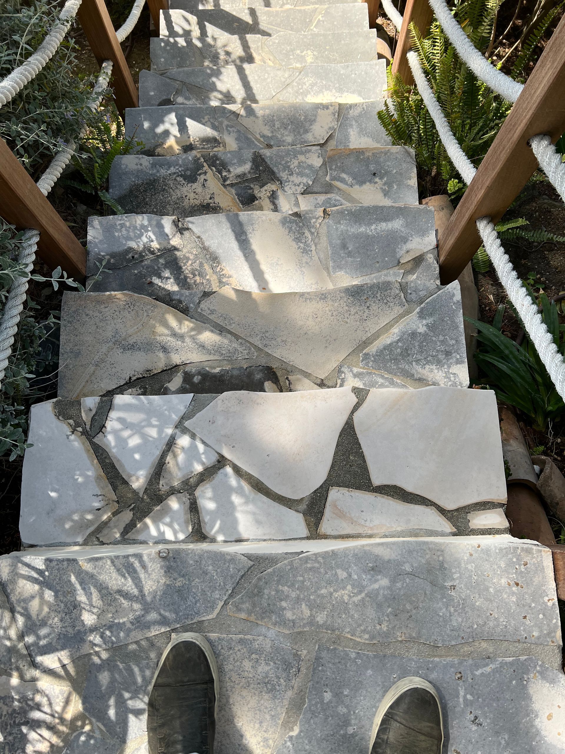 Pièce de marbre dans escaliers