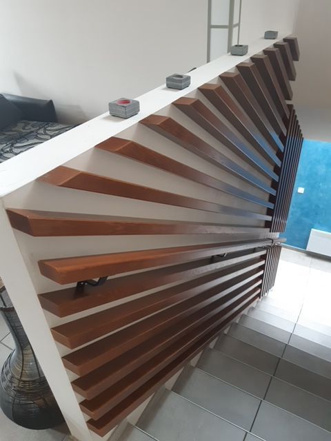 Habillage de cage d'escalier