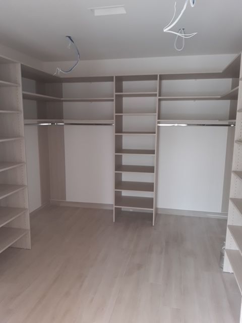 Dressing en bois clair