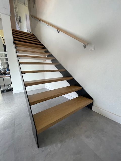 Escalier en bois et métal