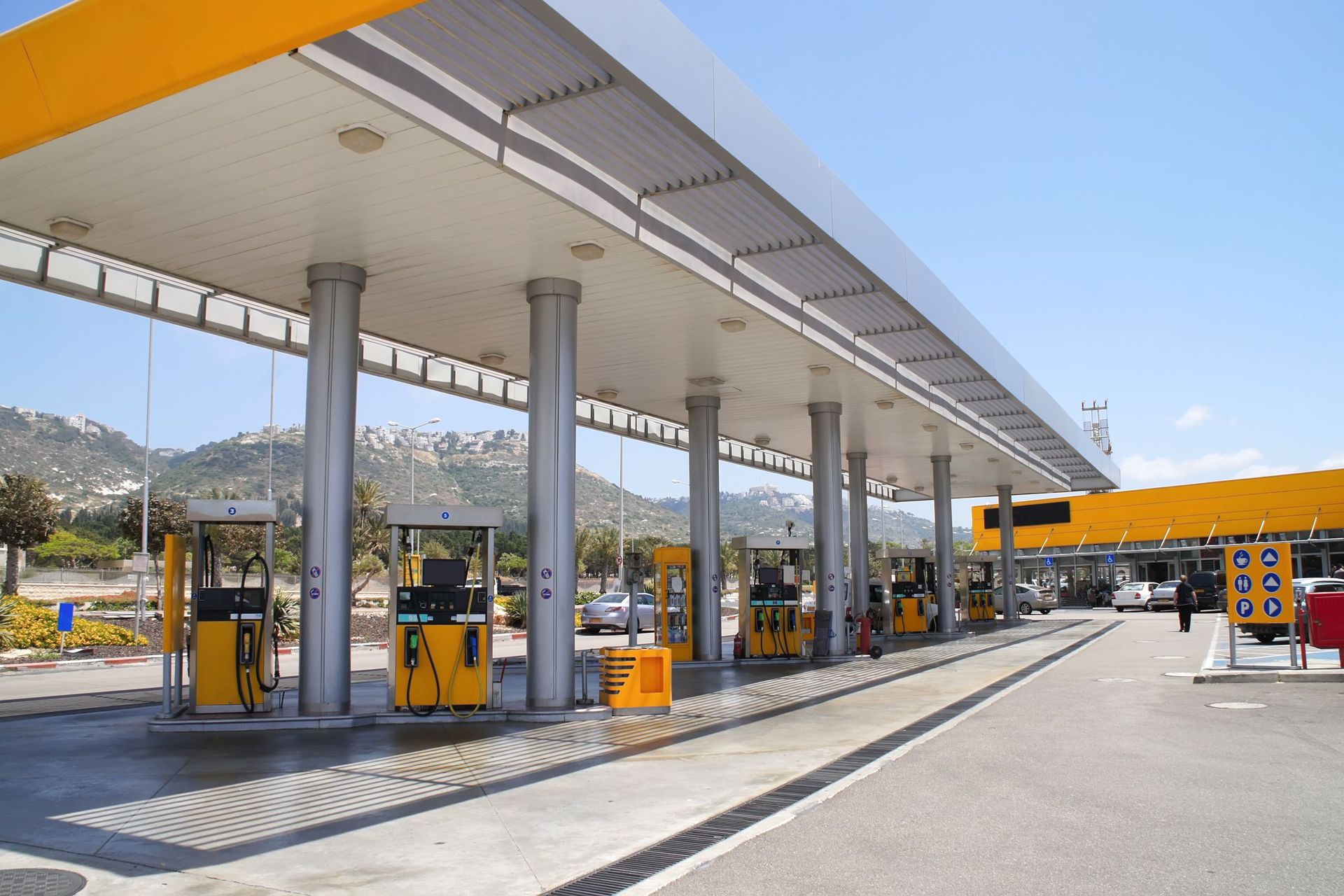 Café - épicerie Station-service Agip