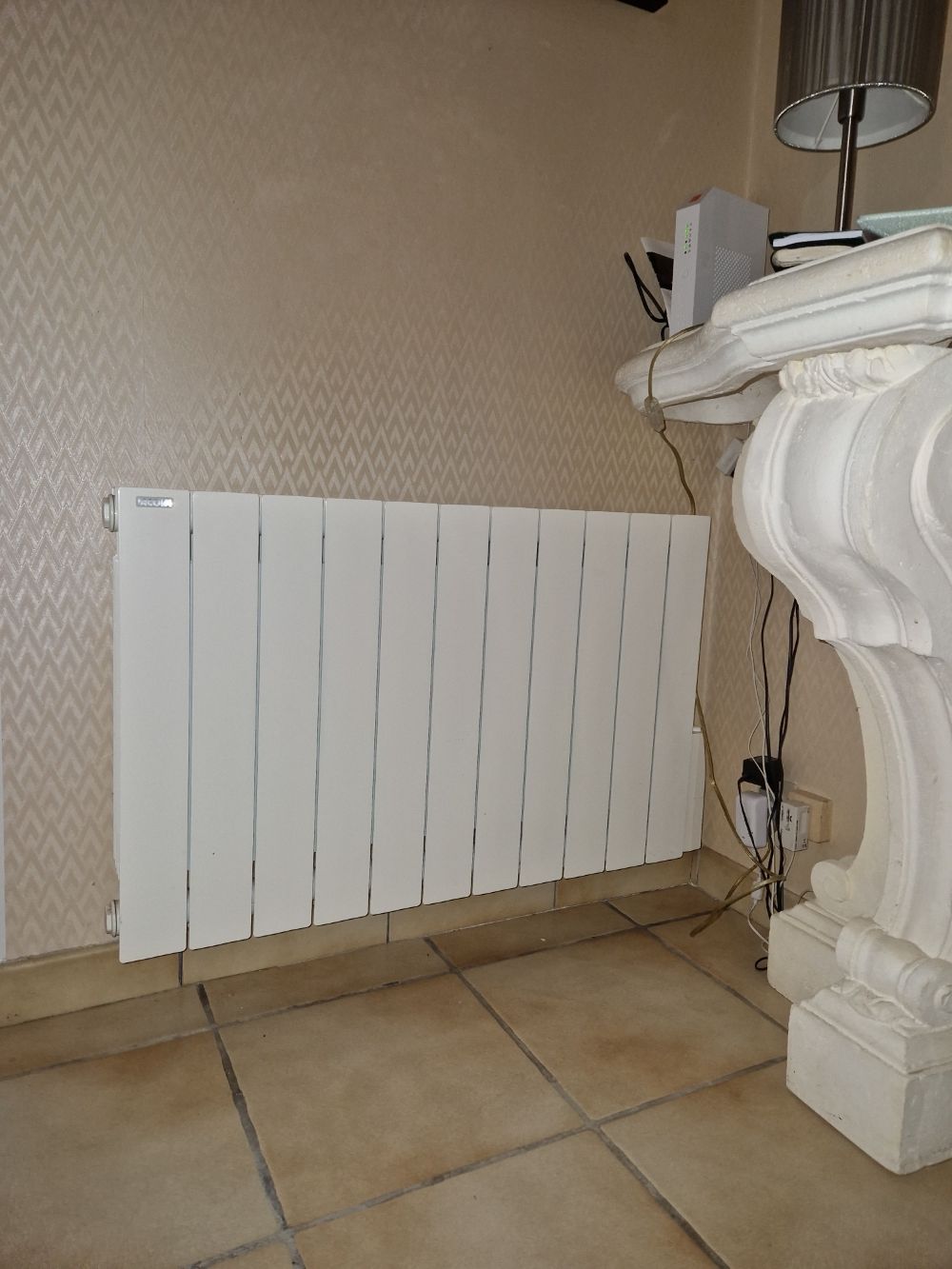 Un radiateur blanc