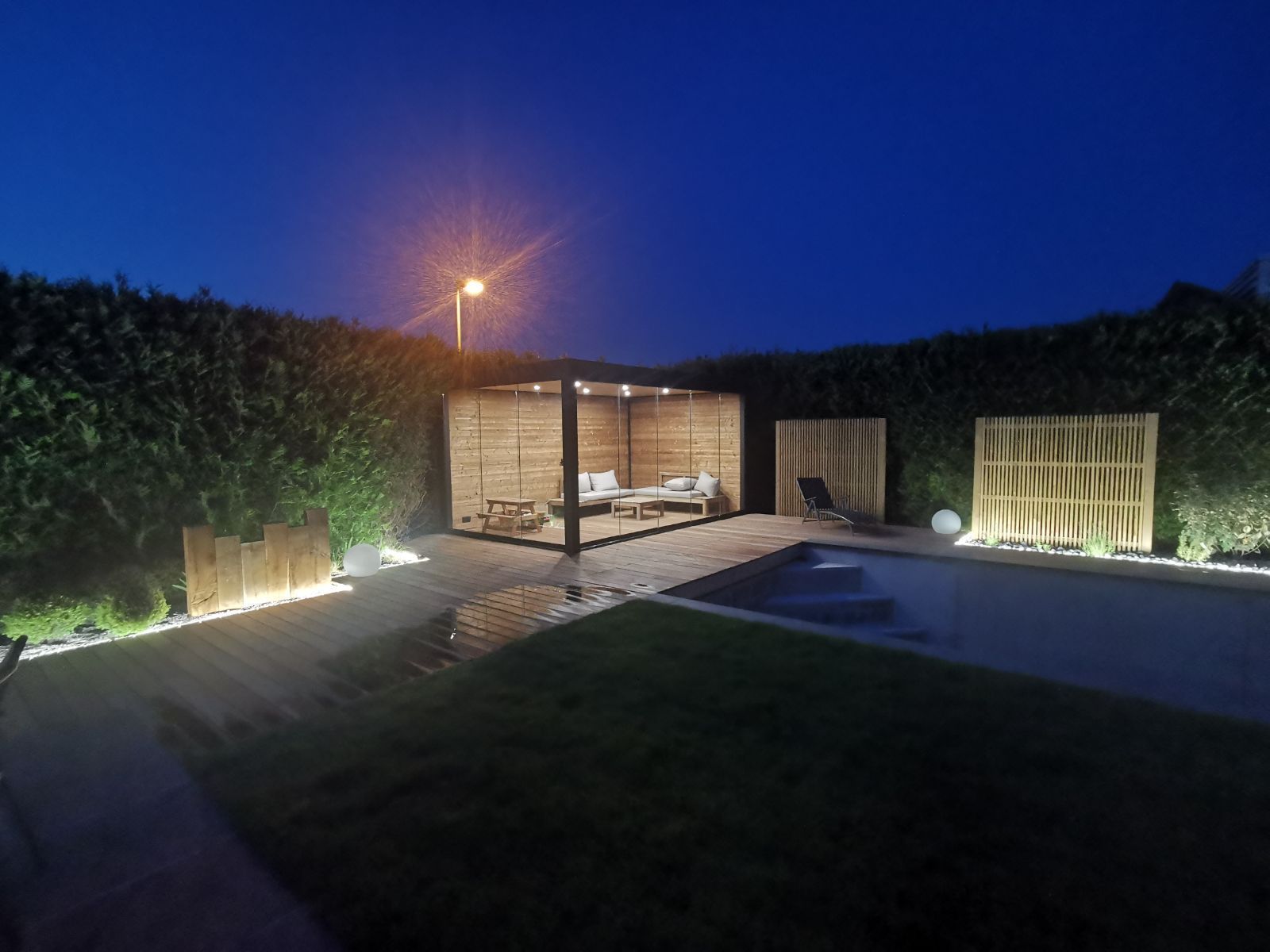 Éclairage design en extérieur