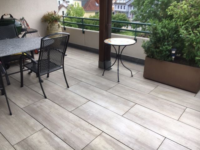Aussenbelag Terassenplatten - Walter Maag Plattenbeläge & Ofenbau in Höri