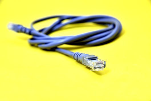 Cavo Ethernet - Luce 2000 SA - Telecomunicazioni - impianti elettrici - Camorino - Ticino