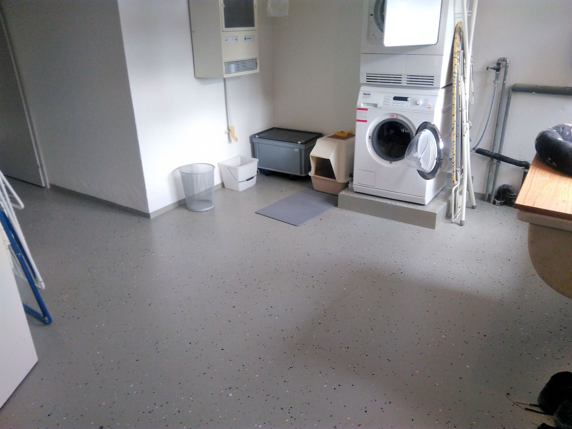 Sanierung / Aufwertung Betonboden Waschküche / Keller - Thalheim - Gysi Bau GmbH