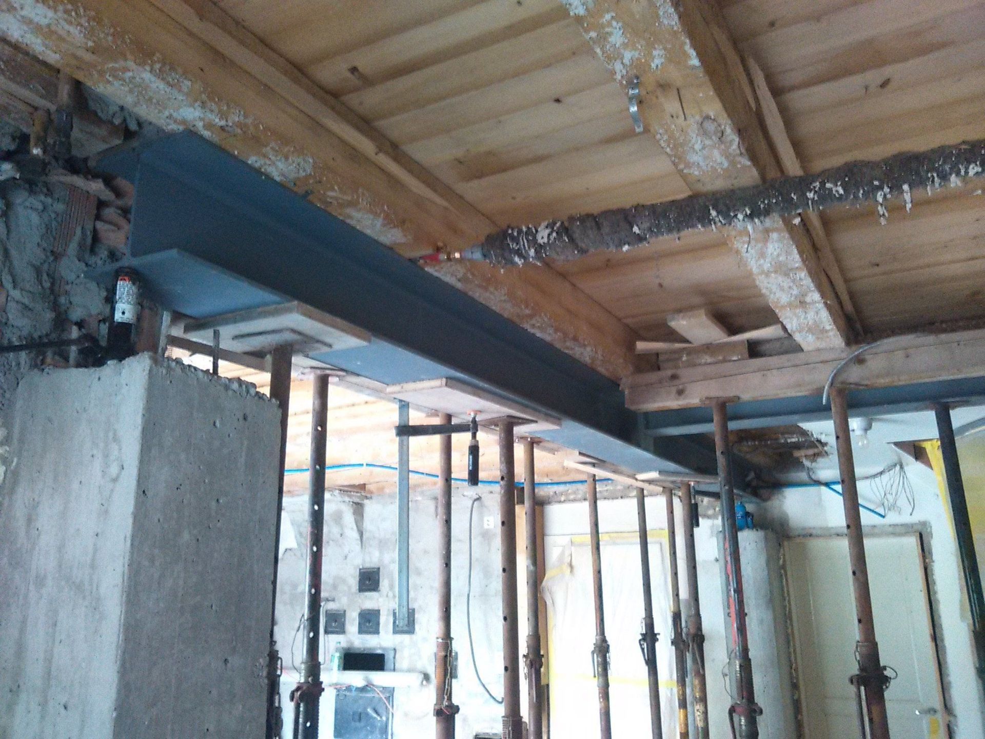 Umbau Einbau Stahlträger - Thalheim an der Thur - Gysi Bau GmbH