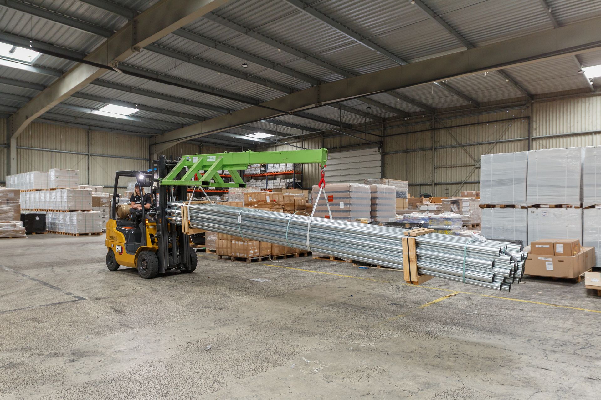 Logistique de grandes barres de fer